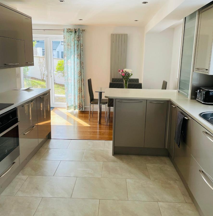 Sunny Corner, Padstow. Spacious 3 Bedrooms, 2.5 Bathrooms, Parking, Garden. Exteriér fotografie